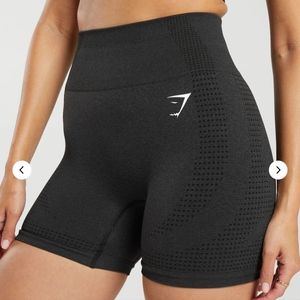 NWT Gymshark vital seamless 2.0 shorts in black marl size Lg